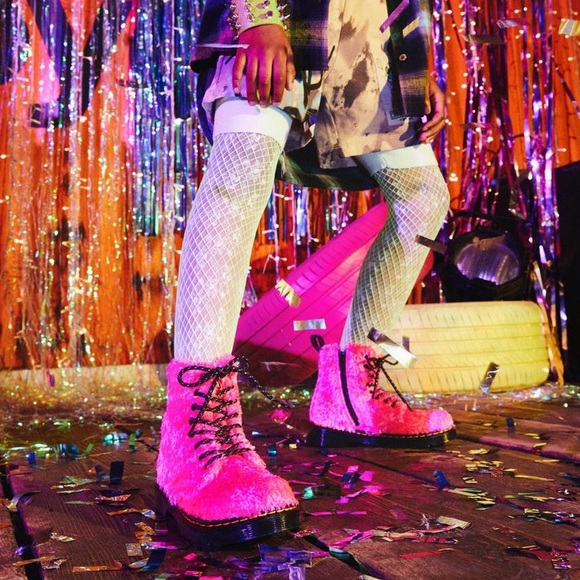 NWOT Dr Martens 1460 Pink Boots - Picture 3 of 12